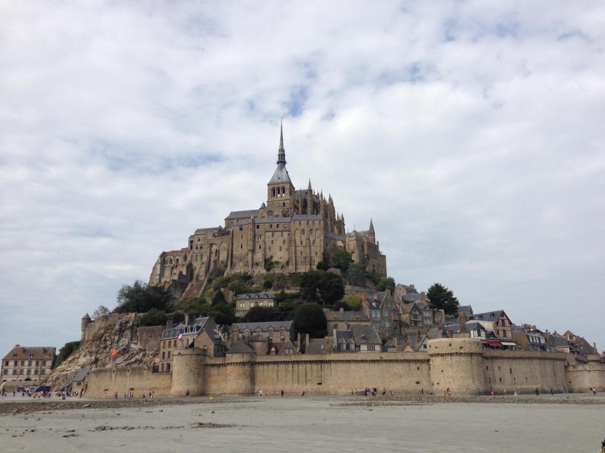 Maison D'Hotes De Charme La Rose De Ducey Pres Du Mont Saint Michel ภายนอก รูปภาพ