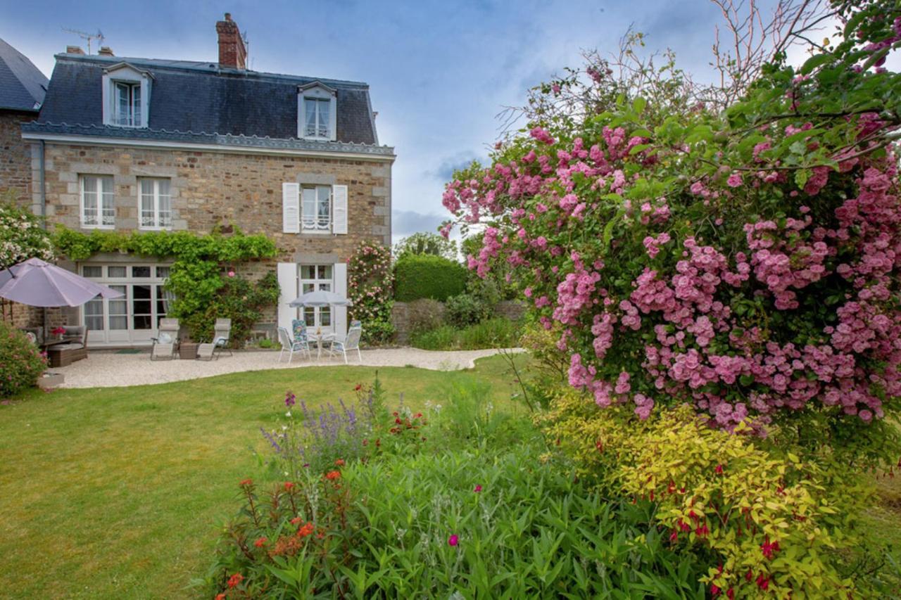 Maison D'Hotes De Charme La Rose De Ducey Pres Du Mont Saint Michel ภายนอก รูปภาพ