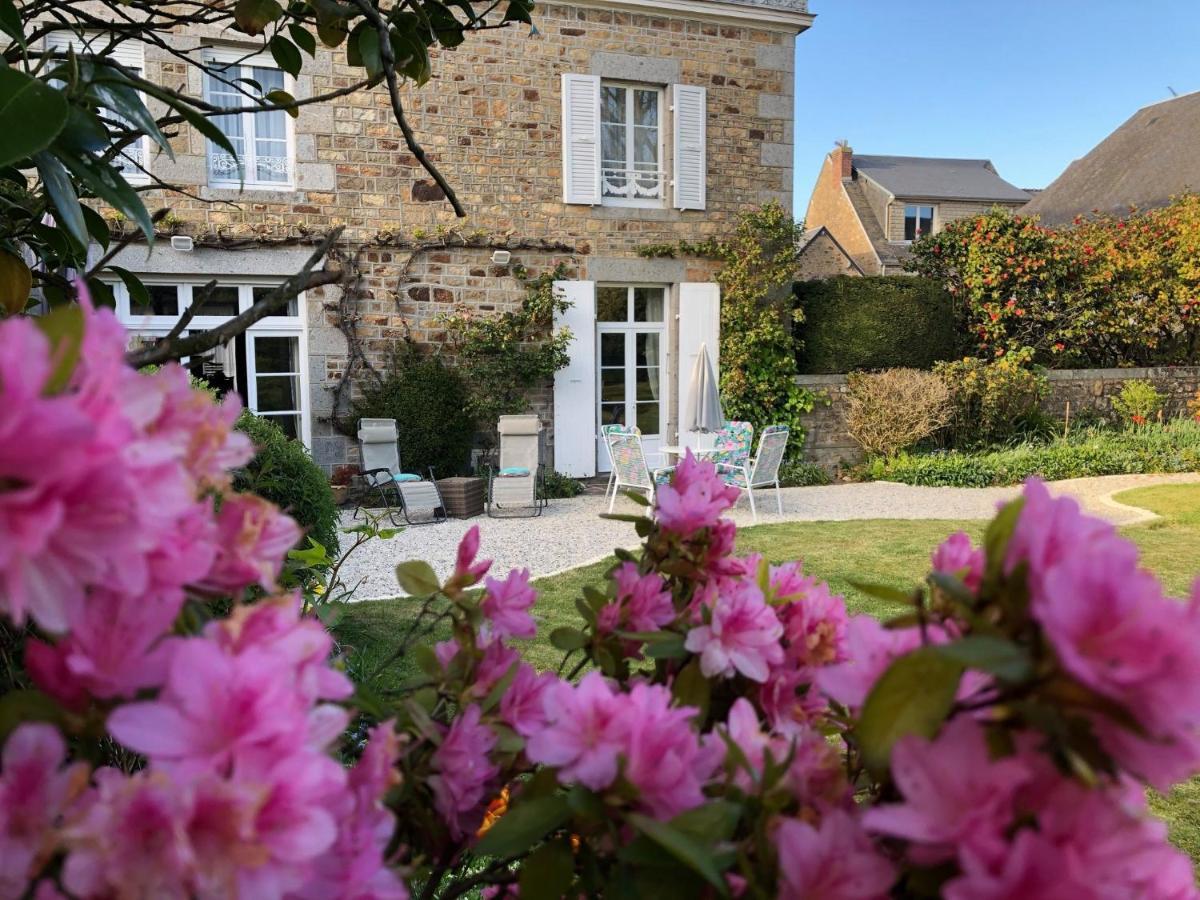 Maison D'Hotes De Charme La Rose De Ducey Pres Du Mont Saint Michel ภายนอก รูปภาพ